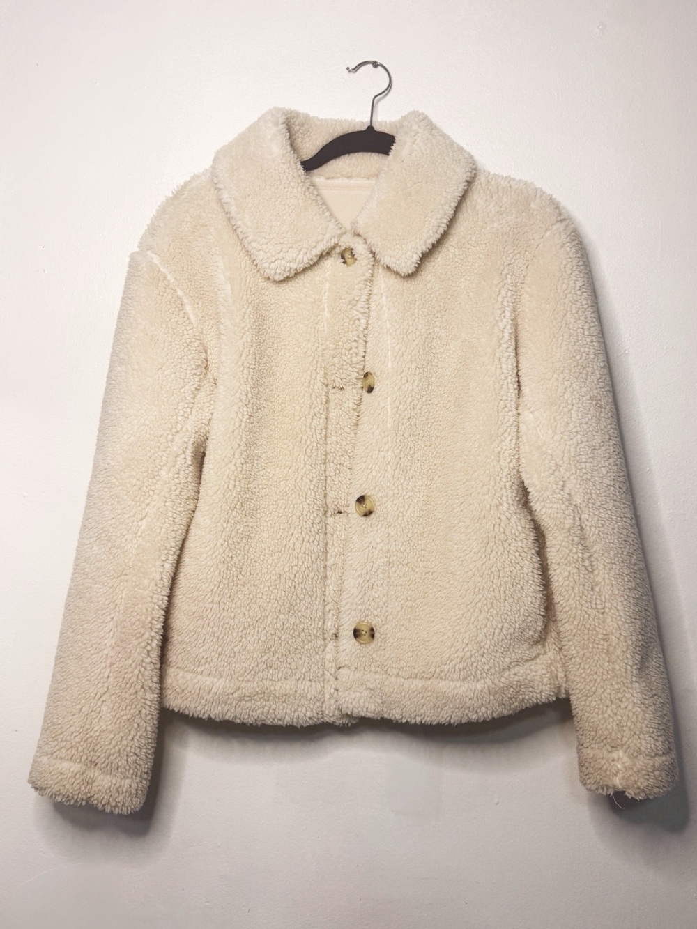 Uniqlo Cream Sherpa Button-Front Jacket